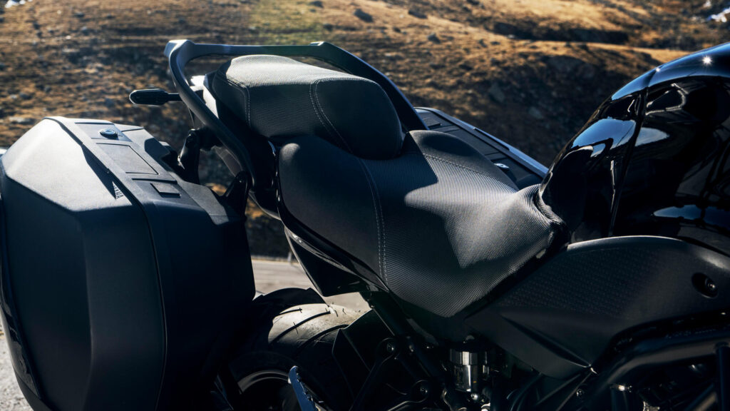 Επανασχεδιασμένη άνετη σέλα