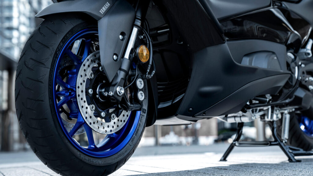 Βοηθήματα για τον αναβάτη