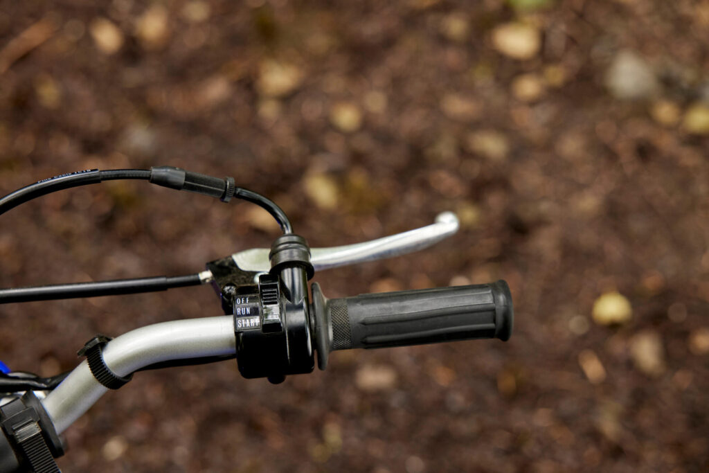 Περιοριστής γκαζιού που ρυθμίζεται εύκολα