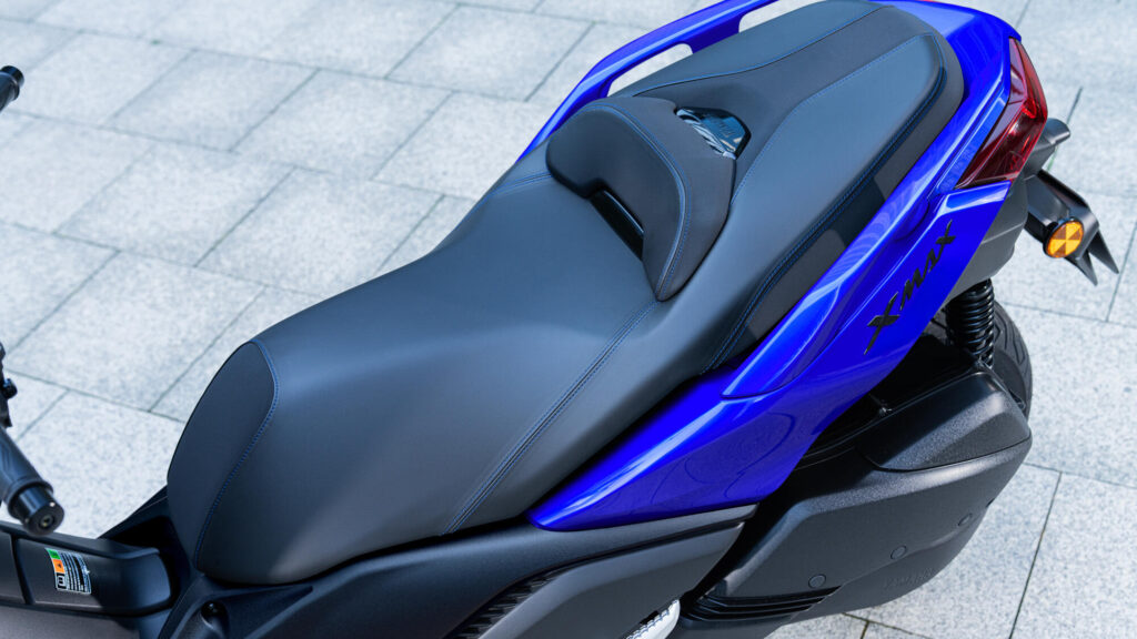 Εργονομική σέλα με εύκολη πρόσβαση