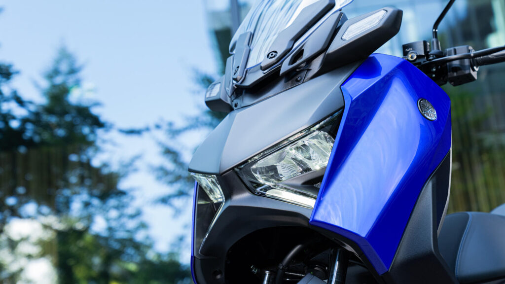 Ψηλά τοποθετημένα, μπροστινά φλας